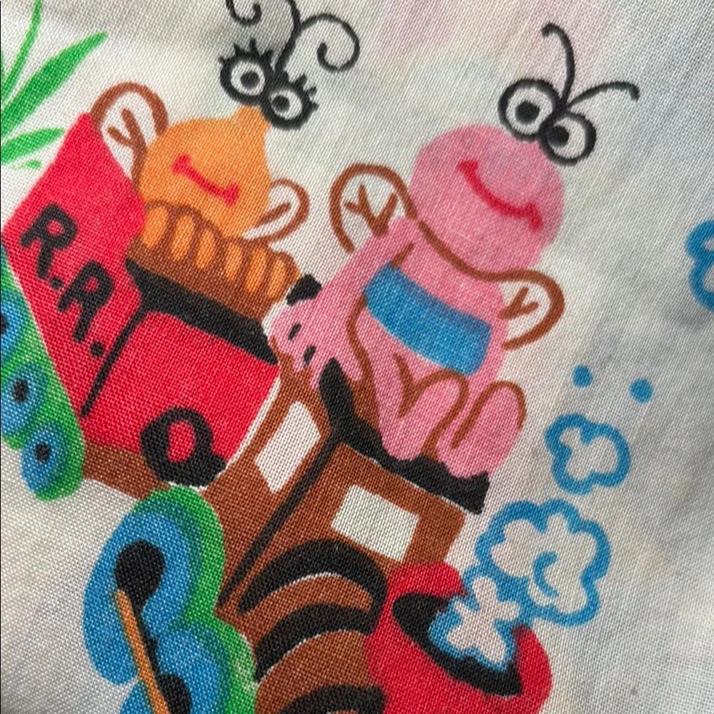 Vintage Sesame Street bottom sheet. Bad elastic. Great quilt‎ fabric 40 x 86 100